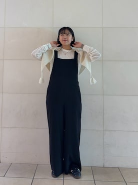 「URBAN RESEARCH DOORS（アーバンリサーチドアーズ）のリラックスイージーサロペット（サロペット/オーバーオール）」を使った、izm0327さん（レディース・157cm）の秋コーディネート