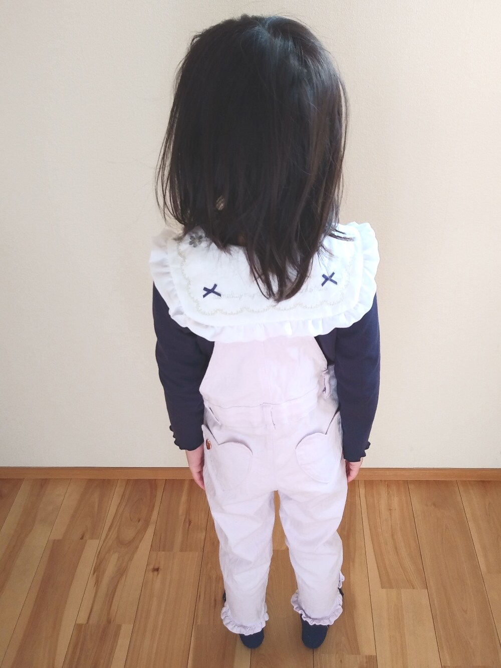 「春コーデ、エリ付き、ビッグカラー」｜「AEON STYLEのアイテム（Tシャツ/カットソー、ブルー系）」を使った、non＊さん（キッズ・110cm）の春コーディネートの1枚目の写真