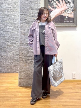 「アイテム（サロペット/オーバーオール、グレー系）」を使った、きくさん（レディース・161cm）の秋コーディネート