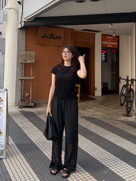 「select MOCA（セレクトモカ）のベーシックパイルTシャツ（Tシャツ/カットソー、ブラック系）」を使った、maki012さん（レディース・161cm）の春コーディネート