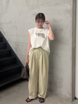 「select MOCA（セレクトモカ）の【選べる着丈】箔プリントノースリーブTシャツ（Tシャツ/カットソー、ホワイト系）」を使った、maki012さん（レディース・161cm）の夏コーディネート