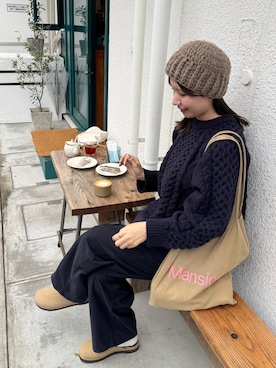 「アイテム（スリッポン）」を使った、maki012さん（レディース・161cm）の秋コーディネート