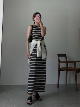 「select MOCA（セレクトモカ）のカップ付きボーダーノースリーブワンピース（ワンピース、グレー系）」を使った、maki012さん（レディース・161cm）の夏コーディネート