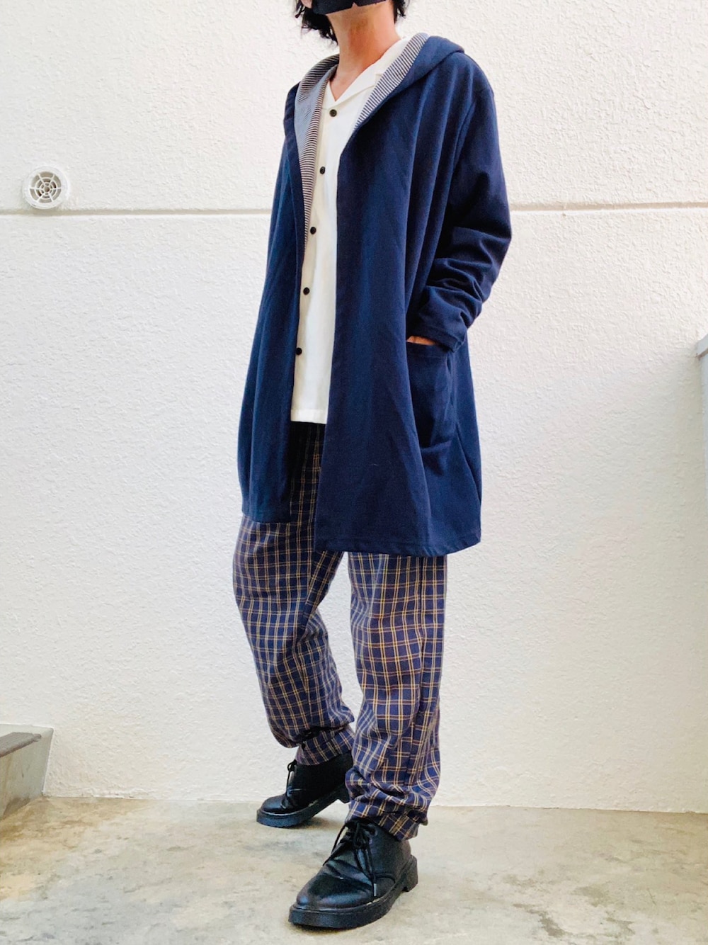「ロングコート、羽織り、vintage、大人カジュアル、フォーマル、アメカジ、いいね、save、フォローお願いします🤑、綺麗めカジュアル、フォローミー、友達募集中、沖縄、ゆるコーデ、リラックススタイル、きれいめカジュアル、古着大好き」｜「Instagramのアイテム（その他トップス、その他）」を使った、tamtamrompさん（メンズ・170cm）の冬コーディネートの1枚目の写真