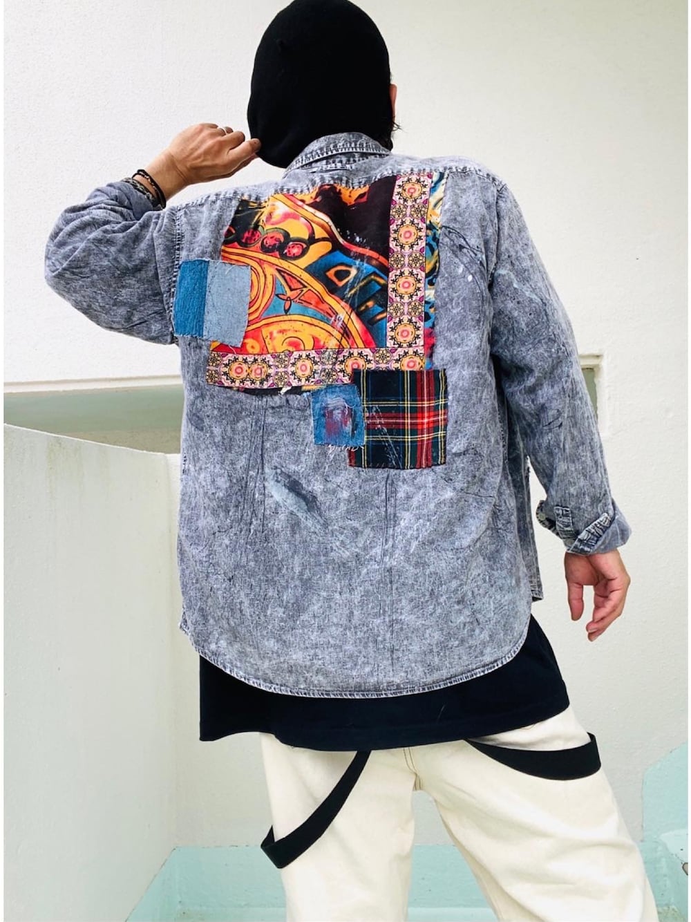 「ハンドメイド、グランジ、90s、ロック、パンク、リメイク」｜「rompサイトフォローリンクのアイテム（その他、その他）」を使った、tamtamrompさん（メンズ・170cm）の夏コーディネートの1枚目の写真