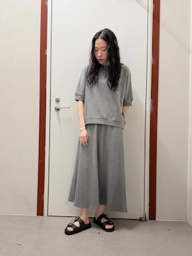 「URBAN RESEARCH DOORS（アーバンリサーチドアーズ）のモダールコットン裏毛ドルマンプルオーバー（Tシャツ/カットソー、グレー系）」を使った、pyonさん（レディース・161cm）の春コーディネート