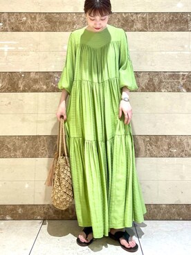 「RODE SKO（ロデスコ）のMARIA タッセルペーパーショルダー（ショルダーバッグ）」を使った、Mikaさん（レディース・153cm）の夏コーディネート