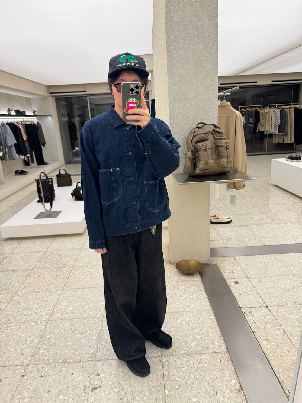POST O'ALLSのデニムジャケットを使った人気ファッション