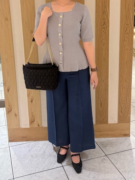 「MISCH MASCH（ミッシュマッシュ）の2026春夏新作 ニュアンス金釦ペプラムニット（ニット/セーター、グレー系）」を使った、天王寺ミオ本館店さん（レディース・151cm）の春コーディネート