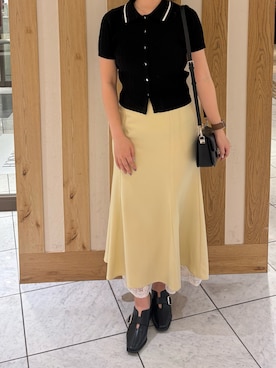 「MISCH MASCH（ミッシュマッシュ）の2026春夏新作 ケーブルポロ襟ニット（ニット/セーター、ブラック系）」を使った、天王寺ミオ本館店さん（レディース・151cm）の春コーディネート