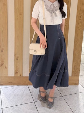 「MISCH MASCH（ミッシュマッシュ）の2026春夏新作 シャツレイヤードケーブルリボンニット（ニット/セーター、ホワイト系）」を使った、天王寺ミオ本館店さん（レディース・151cm）の春コーディネート