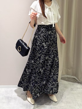 「MISCH MASCH（ミッシュマッシュ）の2026春夏新作 配色リボンダブルフレア袖ブラウス（シャツ/ブラウス、ベージュ系）」を使った、天王寺ミオ本館店さん（レディース・151cm）の春コーディネート