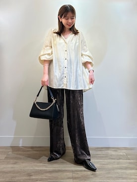 「CHIGNON（シニヨン）のアイテム」を使った、TAKAKURAさん（レディース・155cm）の秋コーディネート