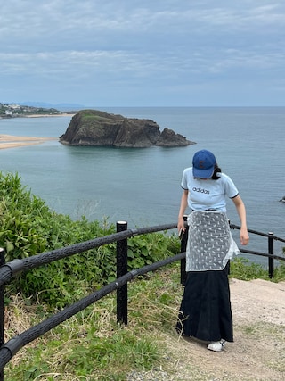 COACHのキャップ（ブルー系）を使ったレディース人気ファッション