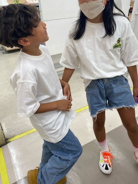 「MSGM（エムエスジーエム）のアイテム（シューズ）」を使った、kantokiさん（キッズ・120cm）の夏コーディネート