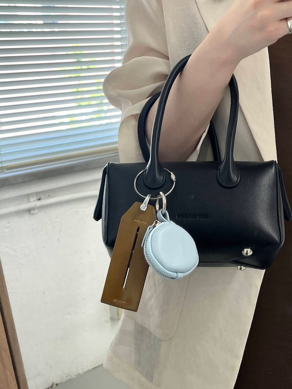 「newarrival、私のイチ推しブランド」｜「RODE SKOのADD CULUMN　LOP BOSTON S（ハンドバッグ、ブラック系）」を使った、MINAMIさん（レディース・153cm）の春コーディネートの1枚目の写真