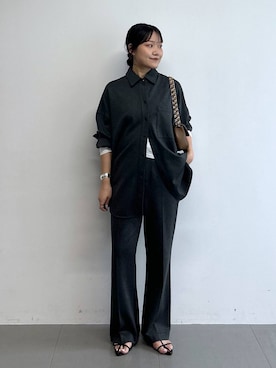 「AULENTTI（オウレンティ）の【AULENTTI】キルティングBAG（ショルダーバッグ、ブラウン系）」を使った、anriさん（レディース）の秋コーディネート