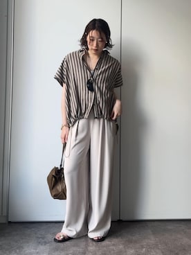 「DouDou（ドゥドゥ）のリネンストライプスピンドルブラウス（シャツ/ブラウス、ベージュ系）」を使った、yuさん（レディース・162cm）の夏コーディネート