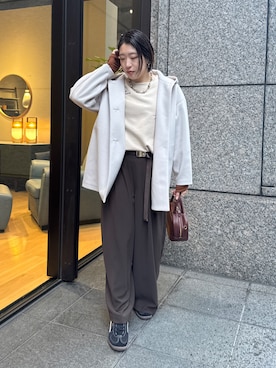 「アウターコーデ」｜「アイテム（スラックス）」を使った、yuさん（レディース・162cm）の冬コーディネート