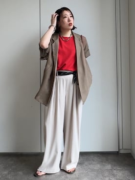 「DouDou（ドゥドゥ）の【WEB限定】ベルト付タックワイドパンツ（その他パンツ、グレー系）」を使った、yuさん（レディース・162cm）の春コーディネート