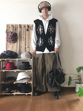 「チャイハネ（チャイハネ）のアイテム（ベスト）」を使った、ゆーさん（メンズ・183cm）の春コーディネート