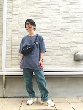 「Carhartt（カーハート）のアイテム（トップス、グレー系）」を使った、muさん（メンズ・166cm）の夏コーディネート