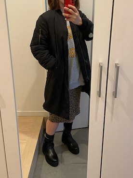 「IN THE MARKET（インザマーケット）のアイテム（MA-1、ブラック系）」を使った、武蔵さん（レディース・154cm）の秋コーディネート