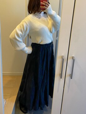 「machatt（マチャット）のアイテム（ニット/セーター、ホワイト系）」を使った、武蔵さん（レディース・154cm）の秋コーディネート