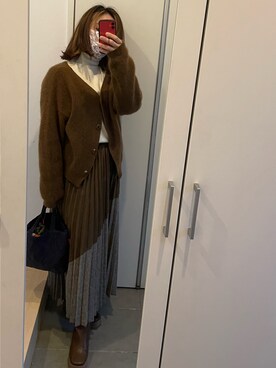 「un knownのアイテム（ニット/セーター、ブラウン系）」を使った、武蔵さん（レディース・154cm）の冬コーディネート