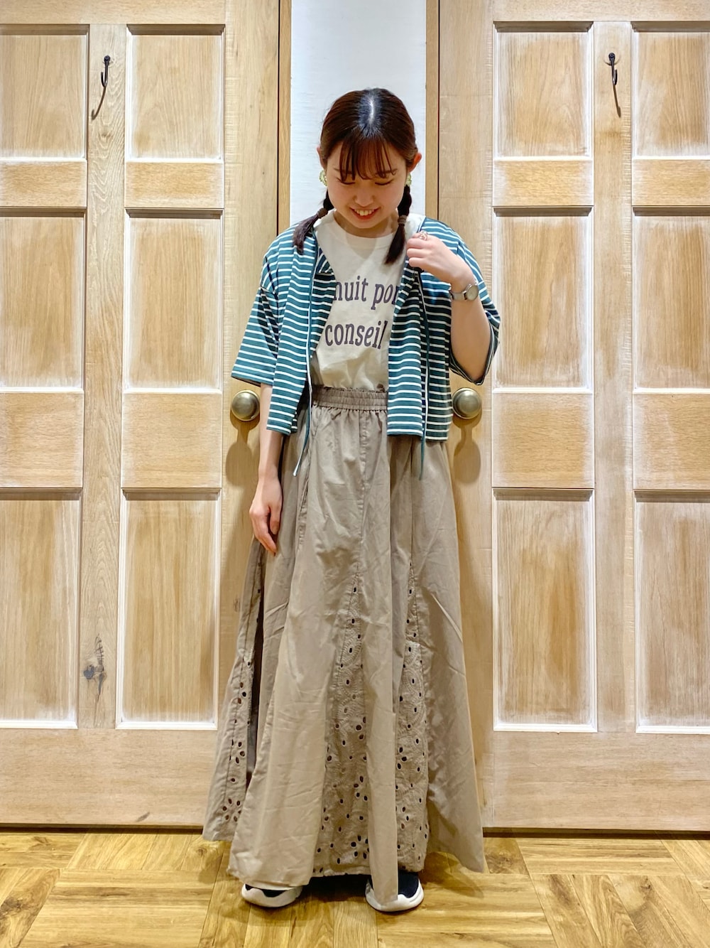 「お出かけコーデ、低身長女子、ootd、着回しコーデ、ナチュラルガーリー、サマンサ モスモス(Samansa Mos2)、Samansa Mos2、SM2、マリン、ボーダー、Tシャツ、スカート、ベージュ、キナリ、ボレロ」｜「Samansa Mos2の◎ボレロ付キャミワンピース（ワンピース、グリーン系）」を使った、Kotoneさん（レディース・151cm）の夏コーディネートの1枚目の写真
