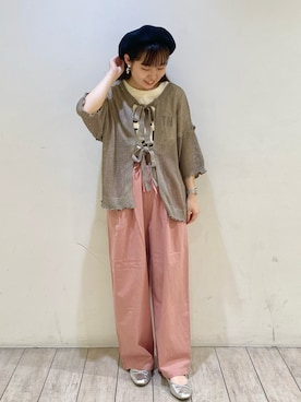 「ストレートパンツ」｜「アイテム（ハンチング/ベレー帽）」を使った、Kotoneさん（レディース・151cm）の夏コーディネート