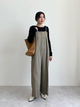 「EMMEL REFINES（エメルリファインズ）のアイテム（サロペット/オーバーオール）」を使った、島津（shimazu)さん（レディース・160cm）の秋コーディネート