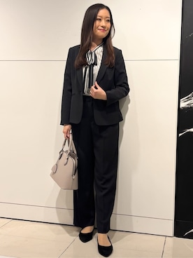 「COUP DE CHANCE（クードシャンス）の【手洗い可／日本製】チェーン柄ブラウス（シャツ/ブラウス、ホワイト系）」を使った、シオンさん（レディース・161cm）の冬コーディネート