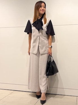 「COUP DE CHANCE（クードシャンス）の【手洗い可／日本製】カラーレスジレ（ベスト、ベージュ系）」を使った、シオンさん（レディース・161cm）の秋コーディネート