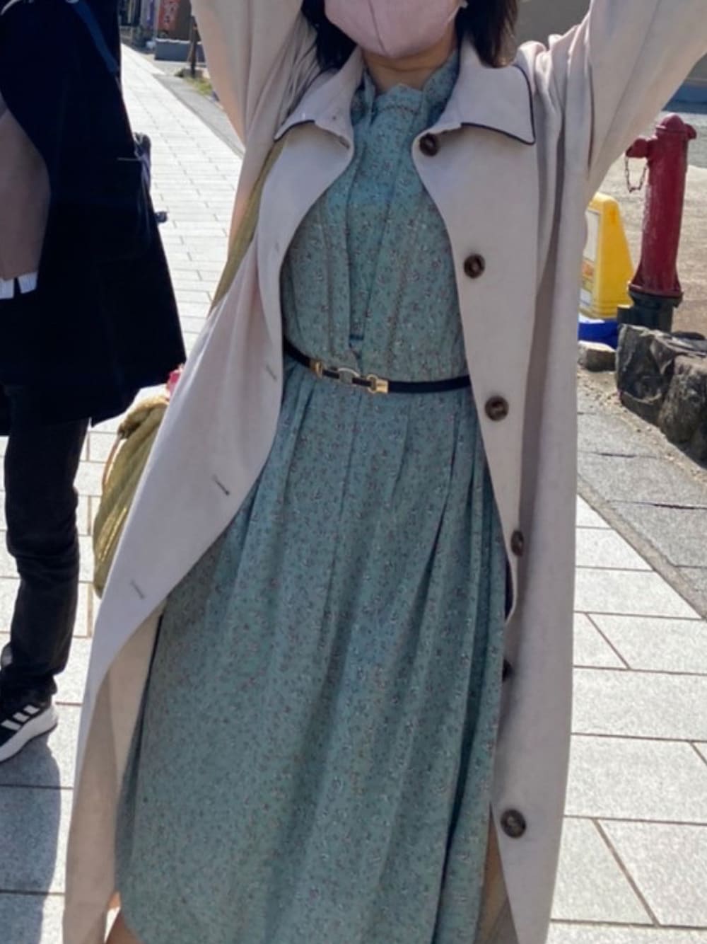 「古着のアイテム（ワンピース/ドレス、グリーン系）」を使った、jimiyu🍠さん（レディース・153cm）の春コーディネートの1枚目の写真