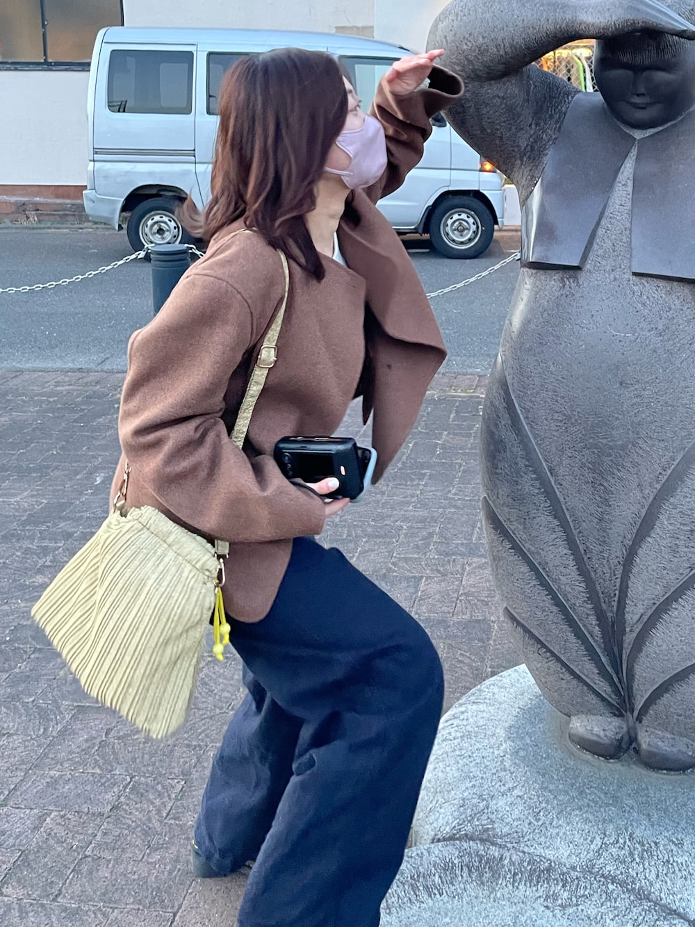 「UNIQLOのアイテム（ノーカラーコート、ブラウン系）」を使った、jimiyu🍠さん（レディース・153cm）の春コーディネートの1枚目の写真