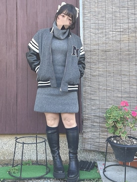 「アイテム（シュシュ）」を使った、ペキさん（レディース・50cm）の秋コーディネート