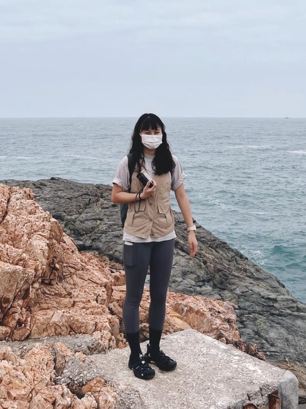 「hiking」｜「KEENのNEWPORT H2 / ニューポート エイチツー（サンダル、ブラック系）」を使った、cssum7さん（レディース・161cm）の春コーディネートの1枚目の写真