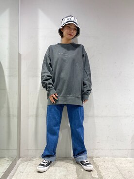 「チャコール」｜「アイテム（ハット）」を使った、REMIさん（レディース・155cm）の秋コーディネート