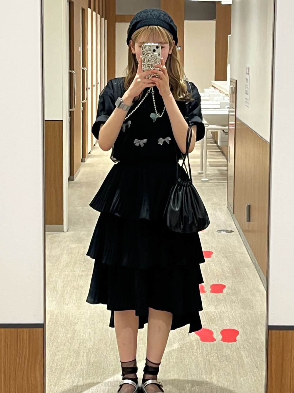 「オトナカジュアル、初秋コーデ、秋のコーデ、大人コーデ、おでかけコーデ、今日のコーデ、ootd、モノトーン、カジュアルコーデ、いいね、save、フォローお願いします🤑、モード、ブラック、ブラックコーデ、スカート、夏」｜「SHEINのアイテム（ハンチング/ベレー帽、ブラック系）」を使った、ミドリさん（レディース・160cm）の秋コーディネートの1枚目の写真