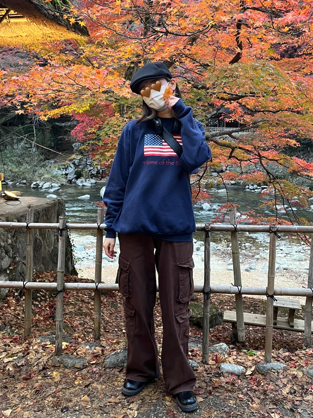 「カジュアルコーデ、冬コーデ、ゆるコーデ、休日スタイル、ootd、お洒落さんとつながりたい、#今日のコーデ、#冬コーデ、ブーツ、古着MIX、古着、古着コーデ、古着好きな人と繋がりたい、ハンチング、スウェット」｜「SHEINのアイテム（カーゴパンツ、ブラウン系）」を使った、ミドリさん（レディース・160cm）の冬コーディネートの1枚目の写真