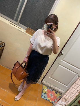 「NET（ネット）のアイテム（Tシャツ/カットソー、ベージュ系）」を使った、smile ouさん（レディース・160cm）の秋コーディネート