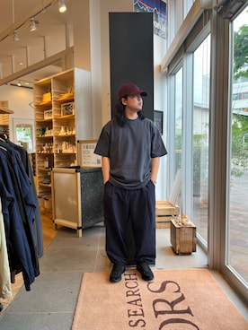 「LACOSTE（ラコステ）のLACOSTE / ラコステ 別注 ヘビー ピケ 半袖 Tシャツ（Tシャツ/カットソー、ブラック系）」を使った、下田海秀さん（メンズ・168cm）の春コーディネート