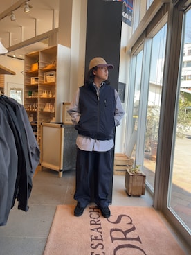 「FORK&SPOON（フォークアンドスプーン）のFORK&SPOON　フィールドベスト（ベスト、ブルー系）」を使った、下田海秀さん（メンズ・168cm）の春コーディネート