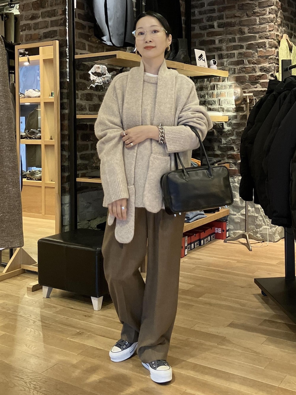 EMOELLE】ベルテッドスラックスを使った人気ファッション