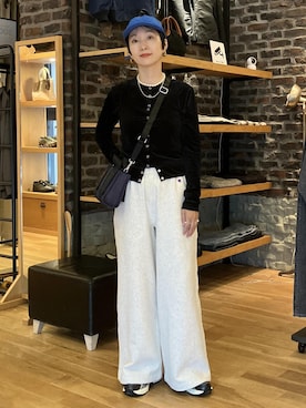 「Champion（チャンピオン）のアイテム」を使った、MATSUMURAさん（レディース・159cm）の秋コーディネート