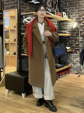 「アイテム（ステンカラーコート）」を使った、MATSUMURAさん（レディース・159cm）の秋コーディネート