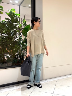 「URBAN RESEARCH(アーバンリサーチ)のUVカット加工ルーズニット(ニット/セーター、ベージュ系)」を使った、オナカさん(レディース・153cm)の春コーディネート