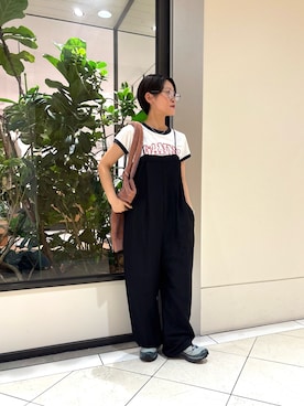 「GANNI(ガニー)のGANNI JERSEY MARGOT KITTY PRINT(Tシャツ/カットソー、ホワイト系)」を使った、オナカさん(レディース・153cm)の春コーディネート