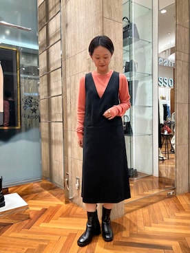 「URBAN RESEARCH ROSSO WOMEN（アーバンリサーチ　ロッソ）のアイテム（ジャンパースカート）」を使った、オナカさん（レディース・153cm）の秋コーディネート